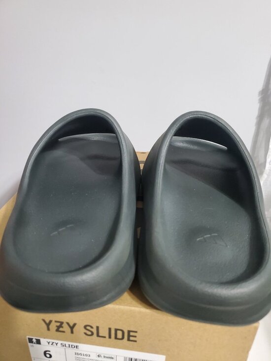 Adidas Yeezy YZY ID5103 Slide Sandal Dark Onyx Size 6 Men main image 6